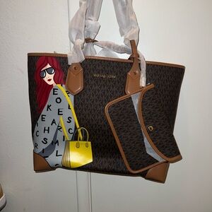 Michael kors handbag